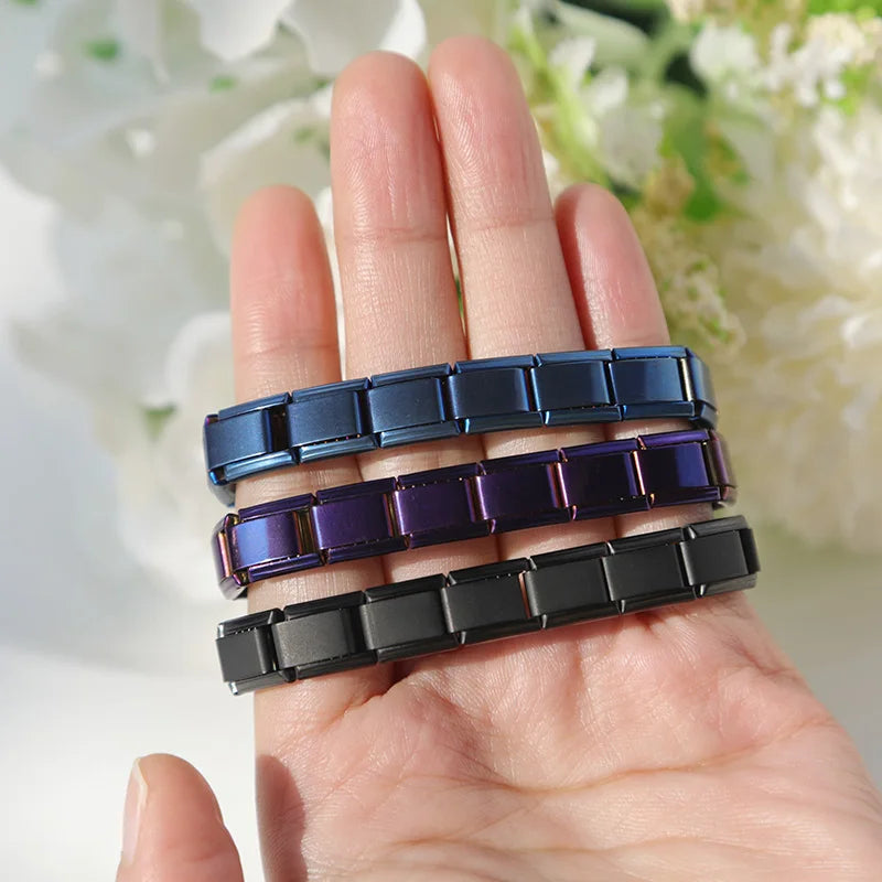 DANA Elastic Charm Bracelet