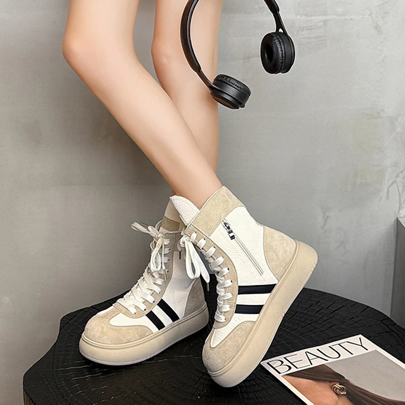 Sports and Leisure High Top Shoes Flat Bottomed Lightweight Boots Sneakers