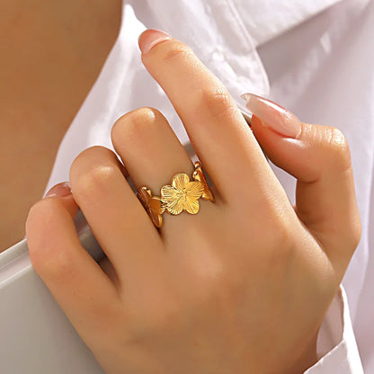 DANA 18k Gold Flower Adjustable Rings