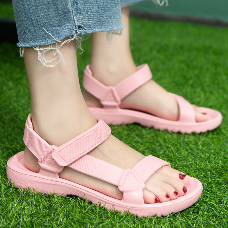 Unlock versatile sandals