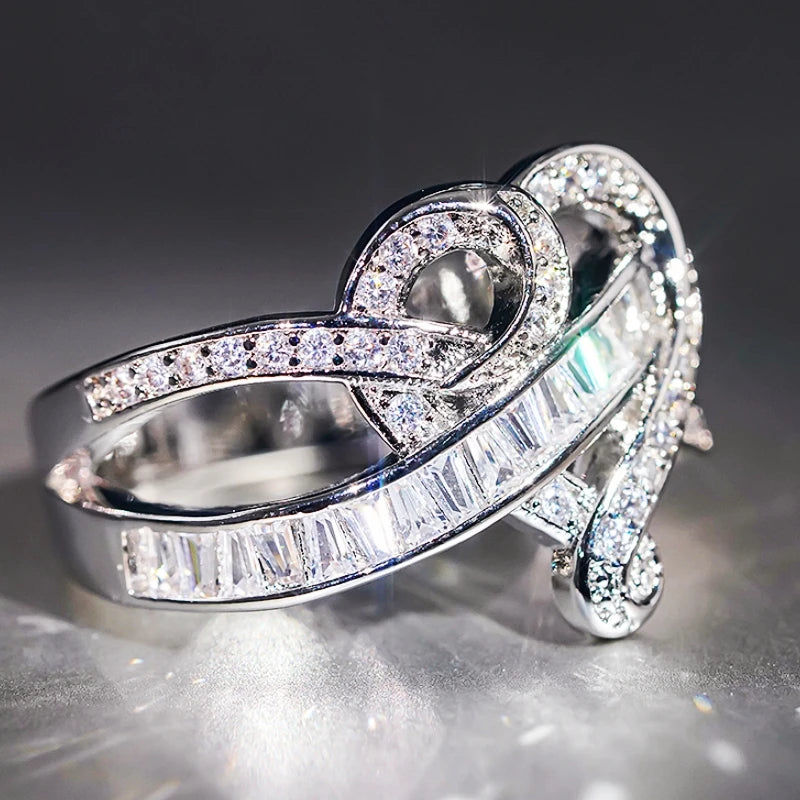 Huitan Heart Design Inlaid Shining Cubic Zirconia Elegant