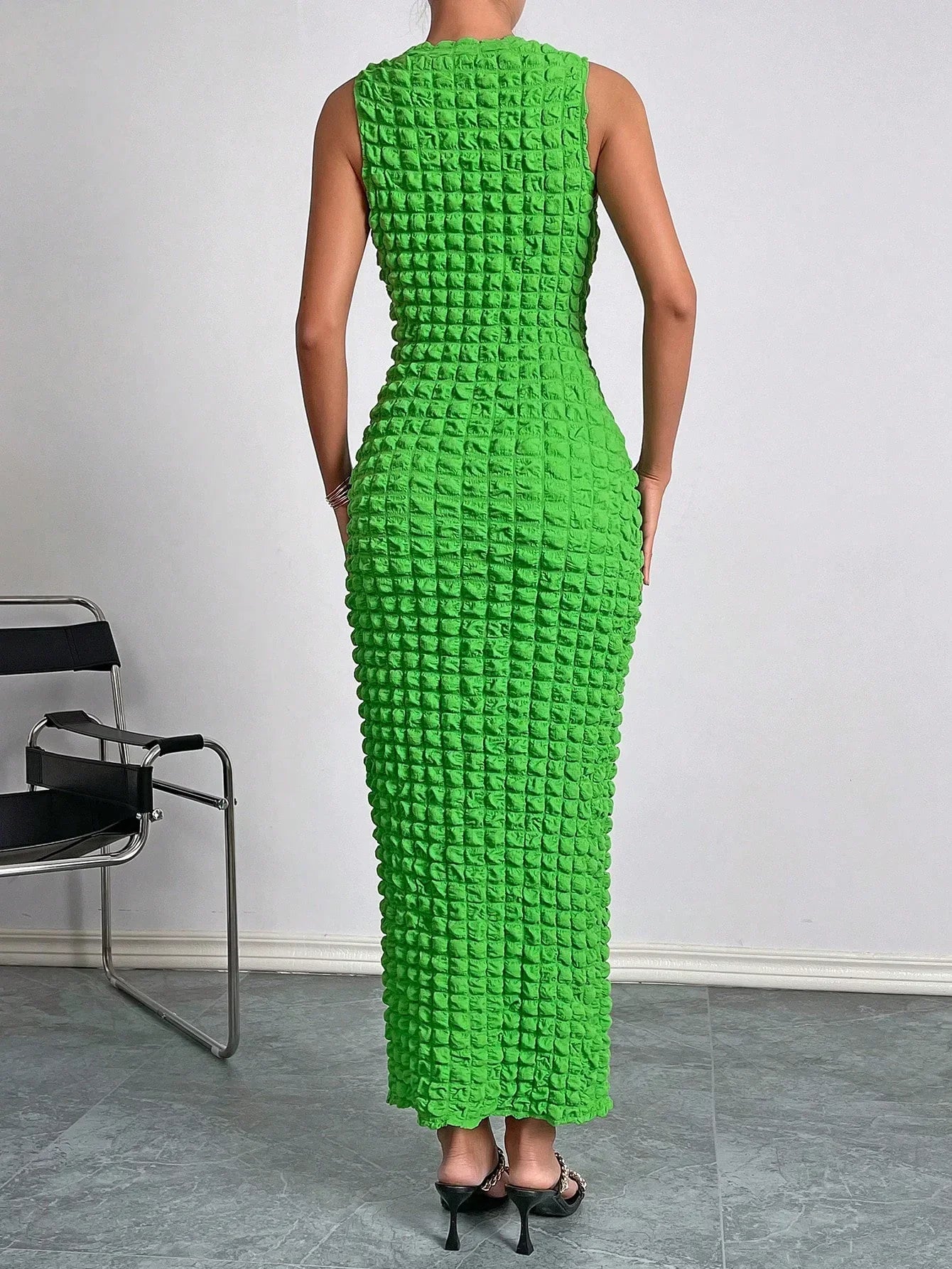 Elegant sleeveless long dress