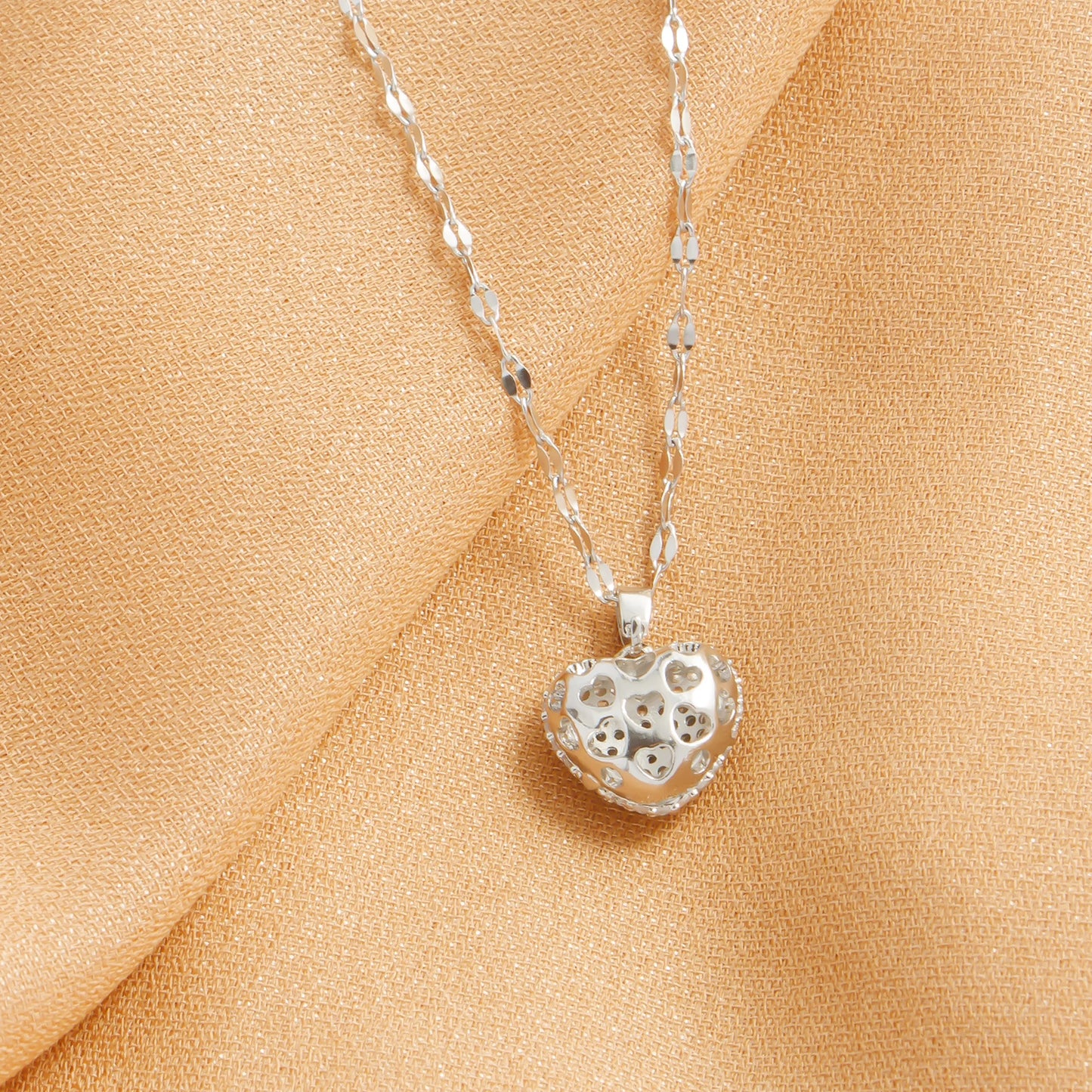 Cubic zirconia heart pendant necklace jewelry