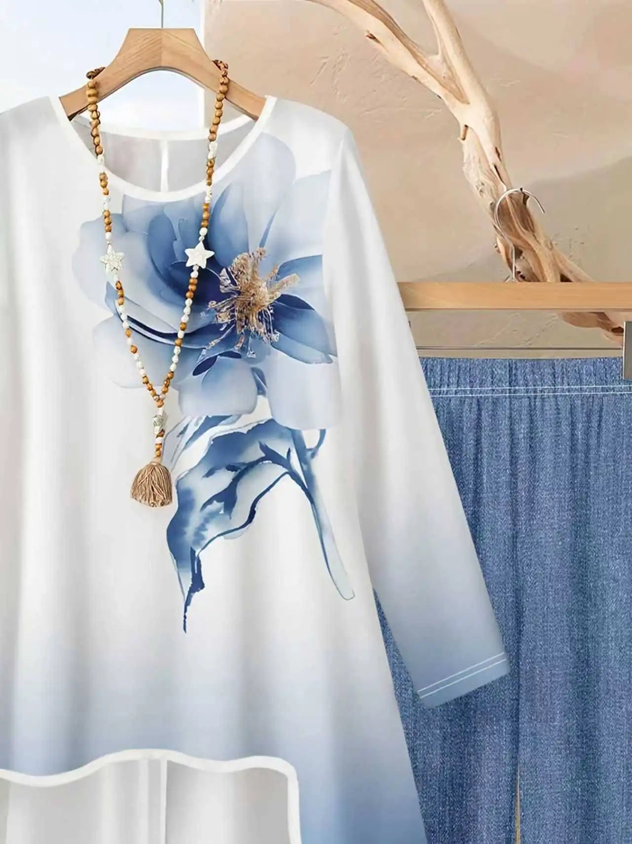 Loose Fitting Round-Neck Long-Sleeve Floral Print Wide-Leg Pants Set
