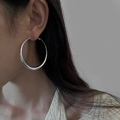 DANA Exaggerated Big Circle Hoop Earrings