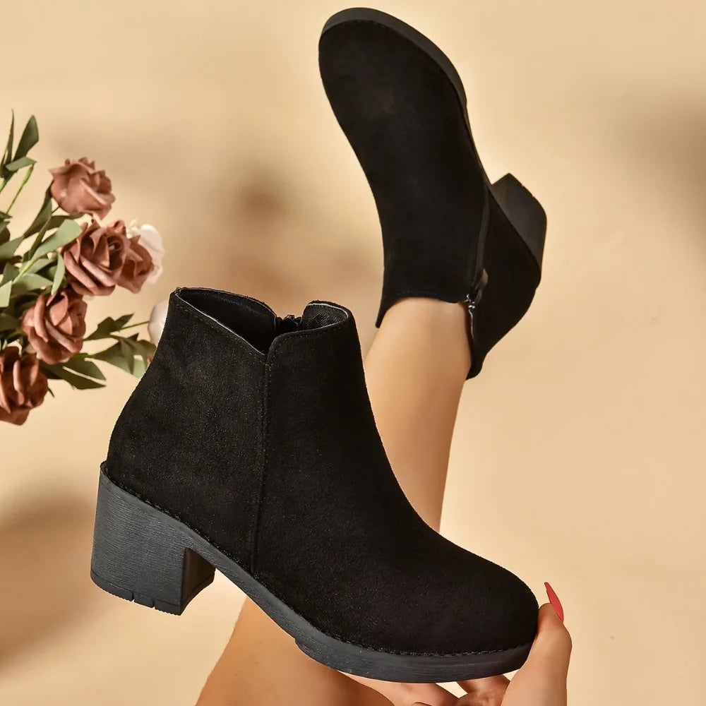 DANA Elegant Faux Suede Boots