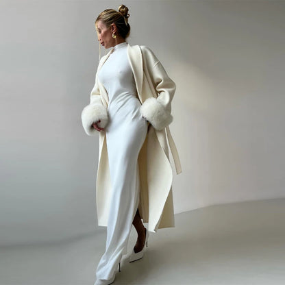 Chaqueta de lana con mangas de piel sintética elegante