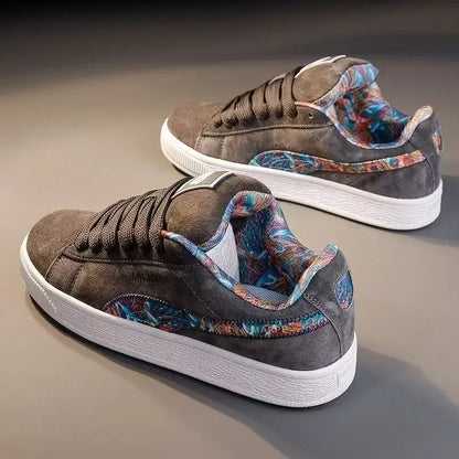 black thick-soled casual Sneakers