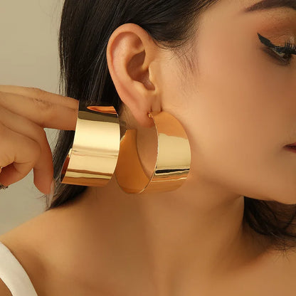 Chic Huggie Hollow Gold Hoop Luxury Wide Circle Punk Earrings