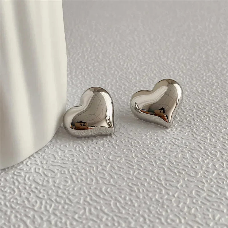 DANA Love Heart Shaped Stud Earrings