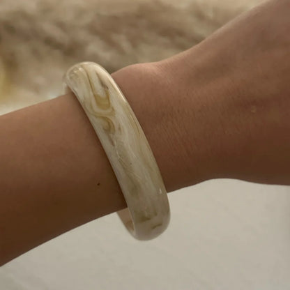 Vintage Irregular Resin Wide Bangle Inlaid Imitation Redstone Bracelets