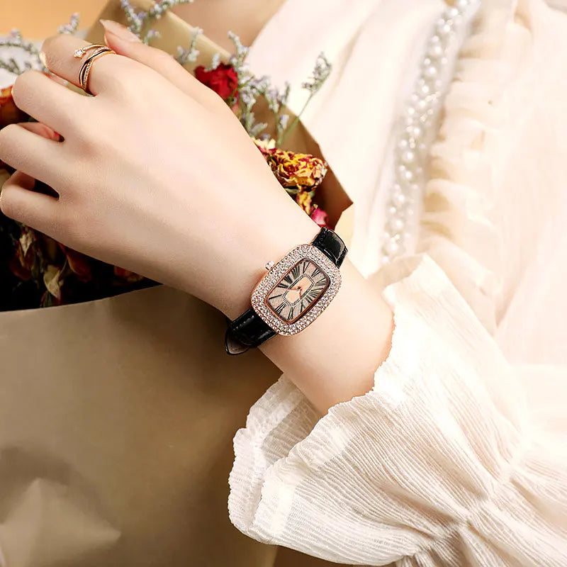 Leather strap with diamond inlay water diamond wine barrel quartz watch