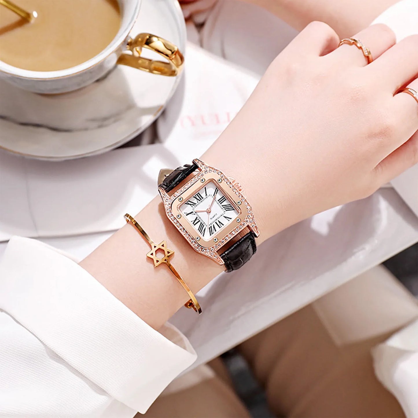 Elegant Leather Strap Watch Casual Quartz Wristwatch