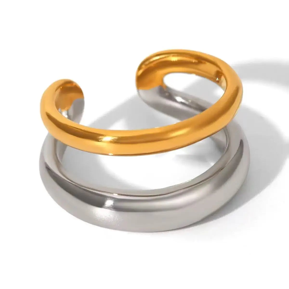 DANA Three-dimensional M Letter Ring