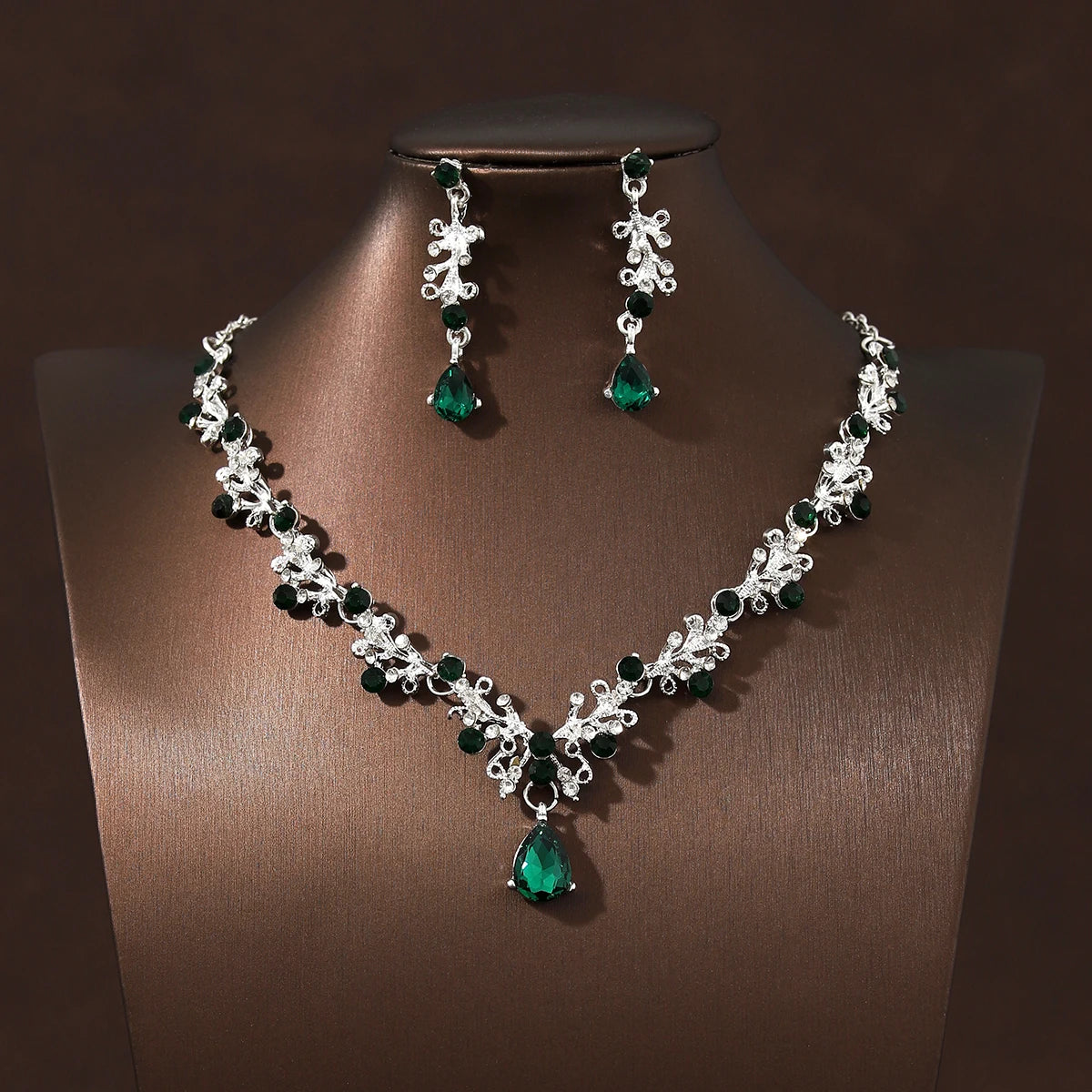 Full Of Brief  Classical Necklace Set