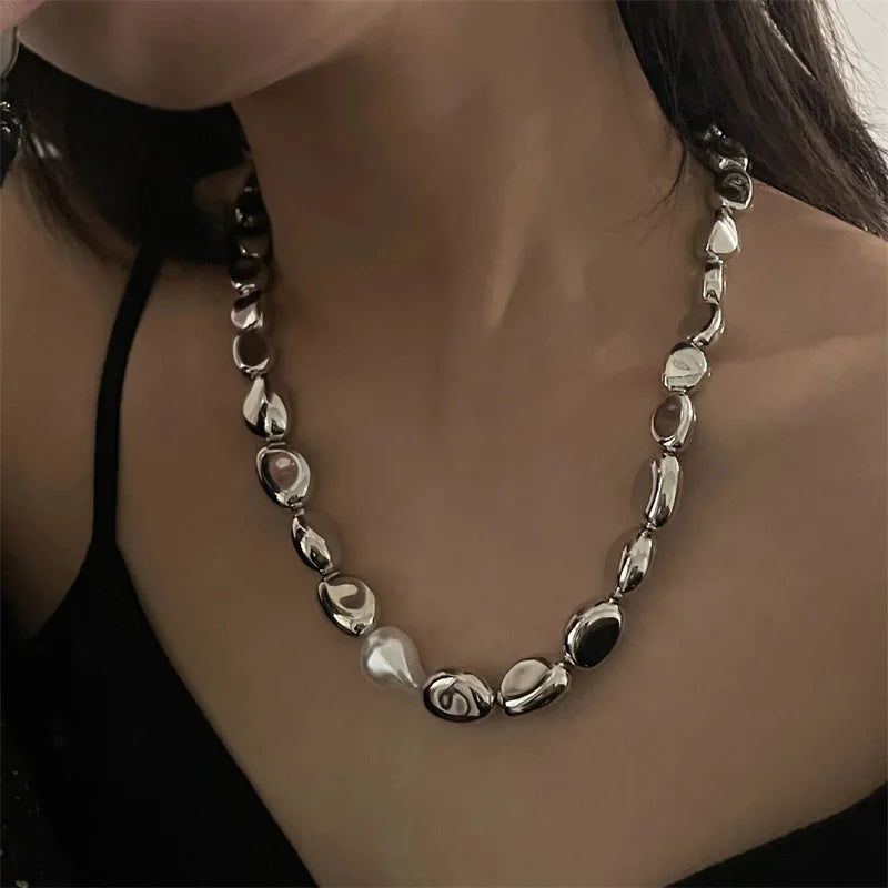 Vintage Hyperbole Bead Pearls Necklace Jewelry