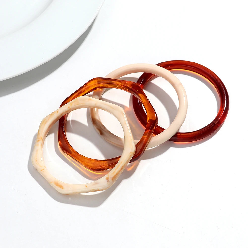 4pcs Retro Amber Beige Resin Geometric Bangles Acrylic Cuff Bracelets