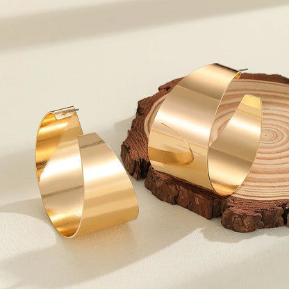 Chic Huggie Hollow Gold Hoop Luxury Wide Circle Punk Earrings