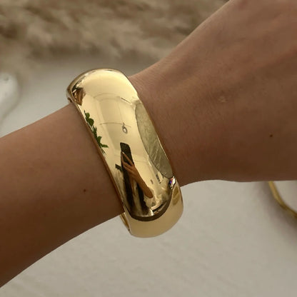 Vintage Irregular Resin Wide Bangle Inlaid Imitation Redstone Bracelets