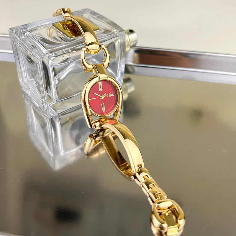 Retro Button Wristband Bracelet Quartz Watch Bracelet