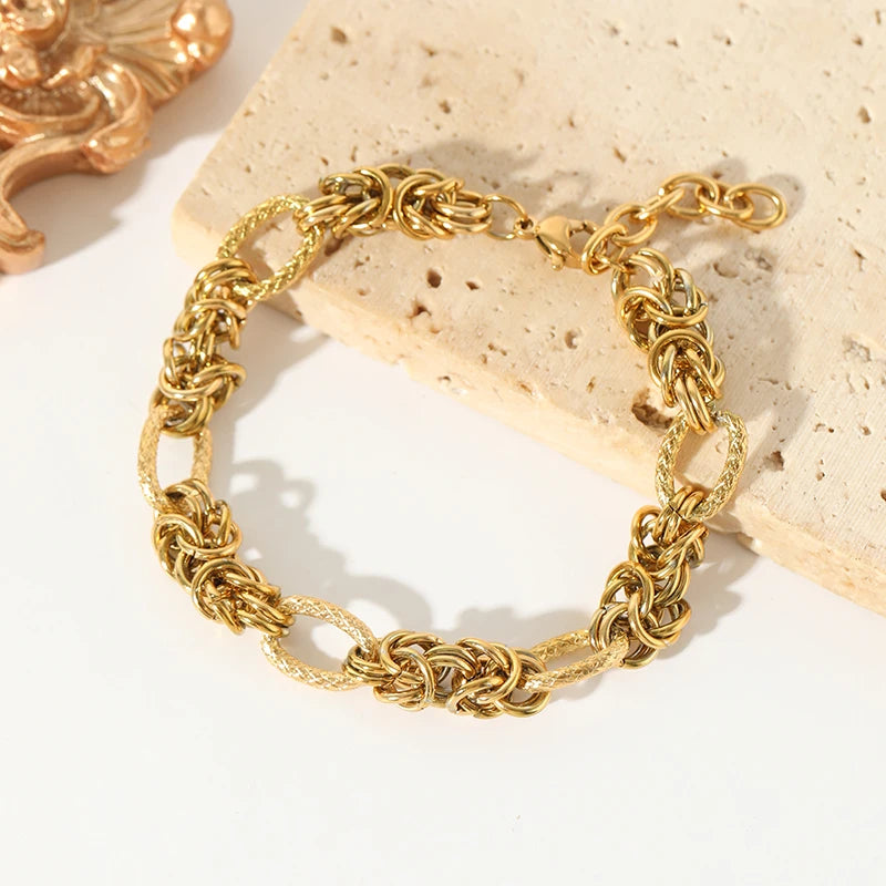 DANA Twisted 18K Gold Plated Bracelet