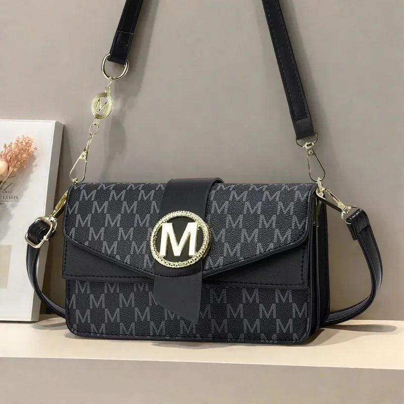 Diagonal cross style crossbody bag