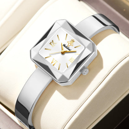 Retro and Affordable Luxury Water-Resistant Quartz Bracelet Watch
