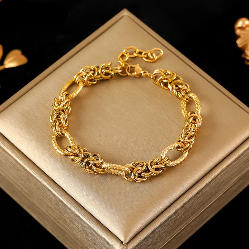 DANA Twisted 18K Gold Plated Bracelet