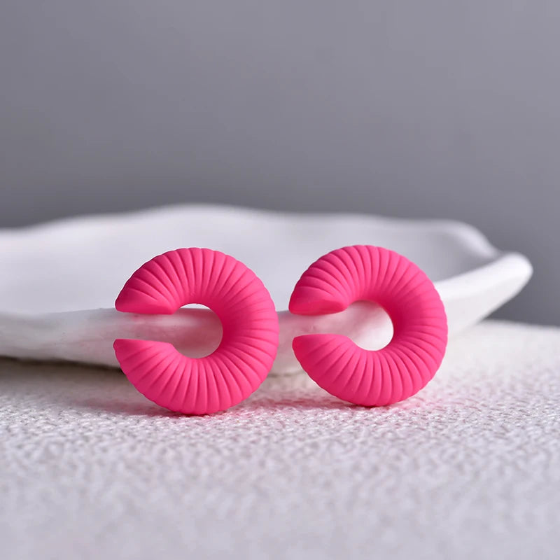 DANA Round Circle Clip Earrings