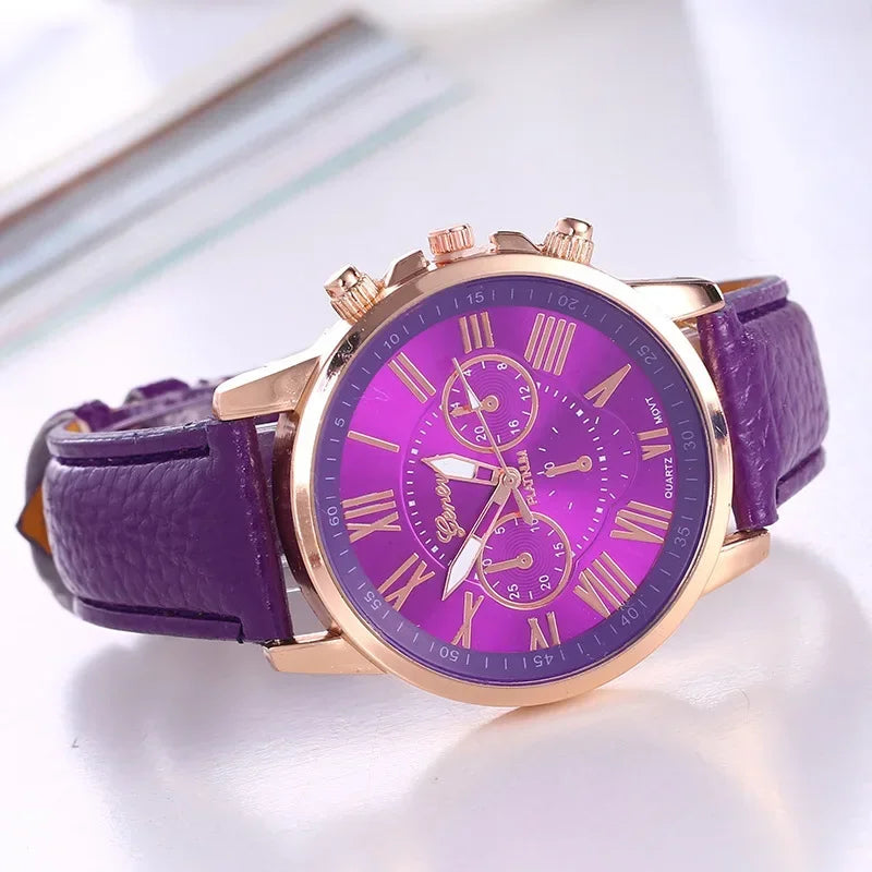 Leather Simple Quartz Wristwatch