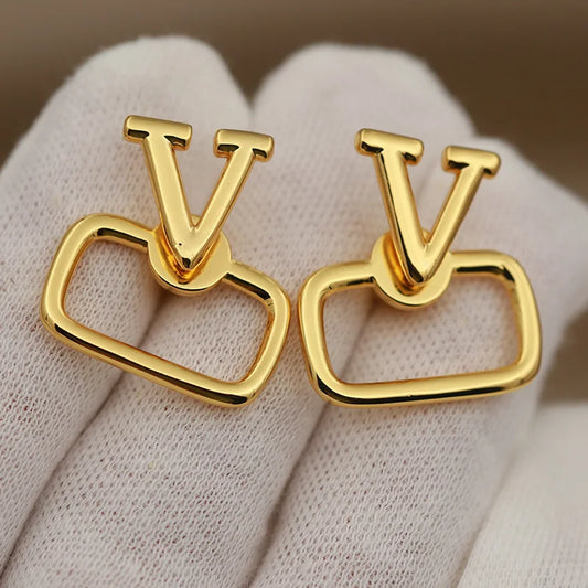 Sight Luxury Metal Letter V Stud Earrings