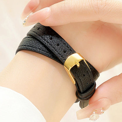 ساعة مربعة من الجلد باللون الوردي الذهبي العتيق