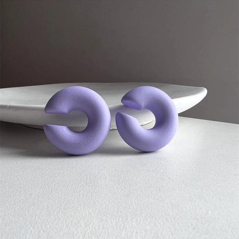 DANA Round Circle Clip Earrings