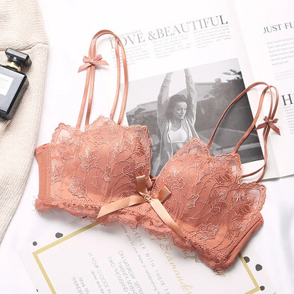 حمالة صدر مثيرة مطرزة بالزهور من الدانتيل