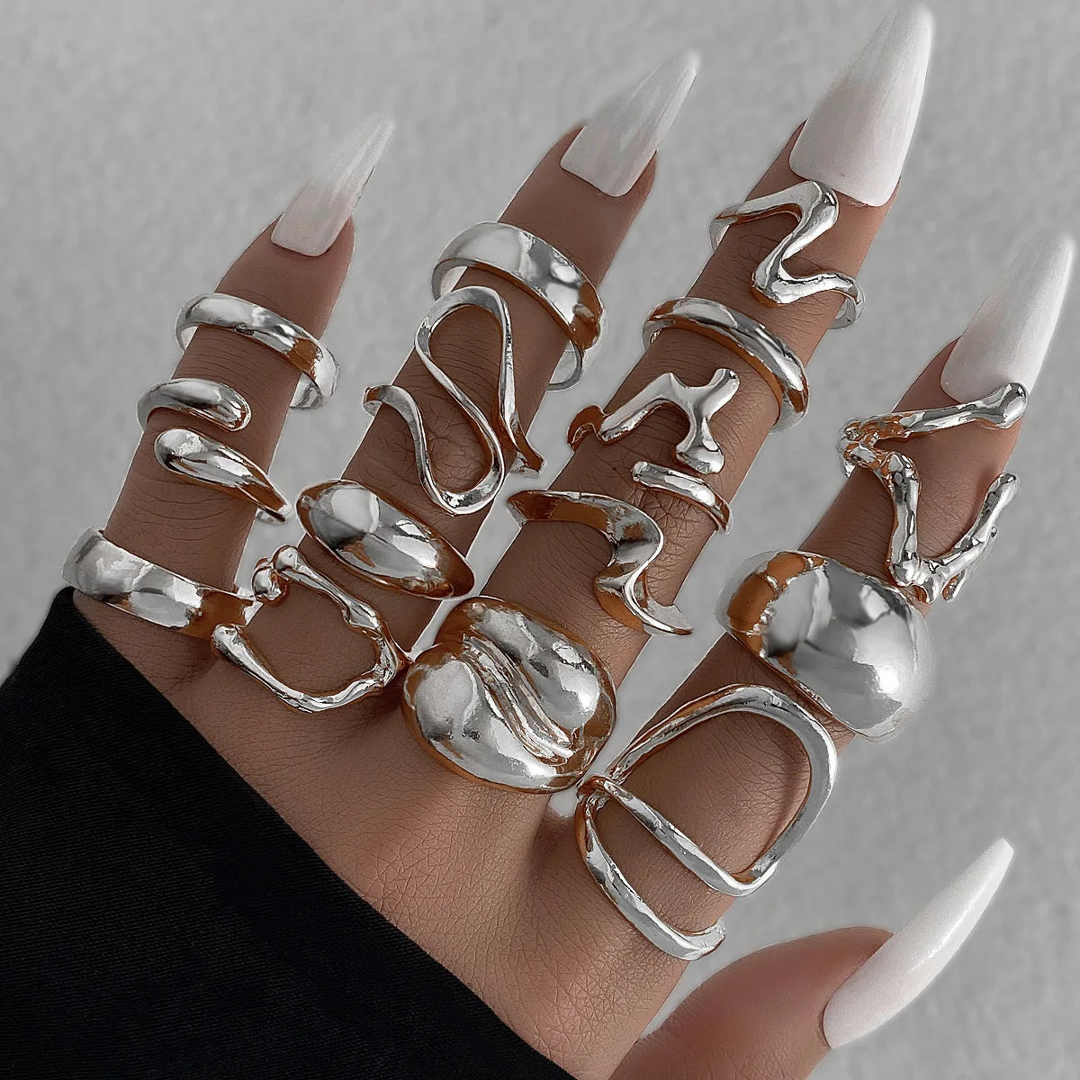 DANA Exaggerated Metal Irregular Rings