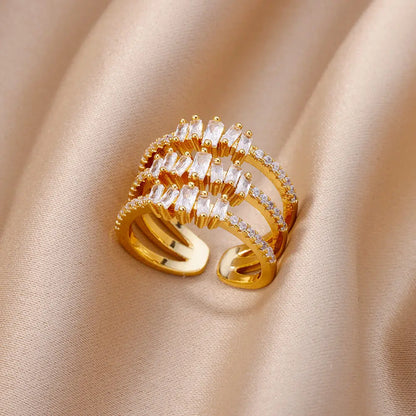 خواتم من الفولاذ المقاوم للصدأ على شكل زهرة من الزركون الأبيض