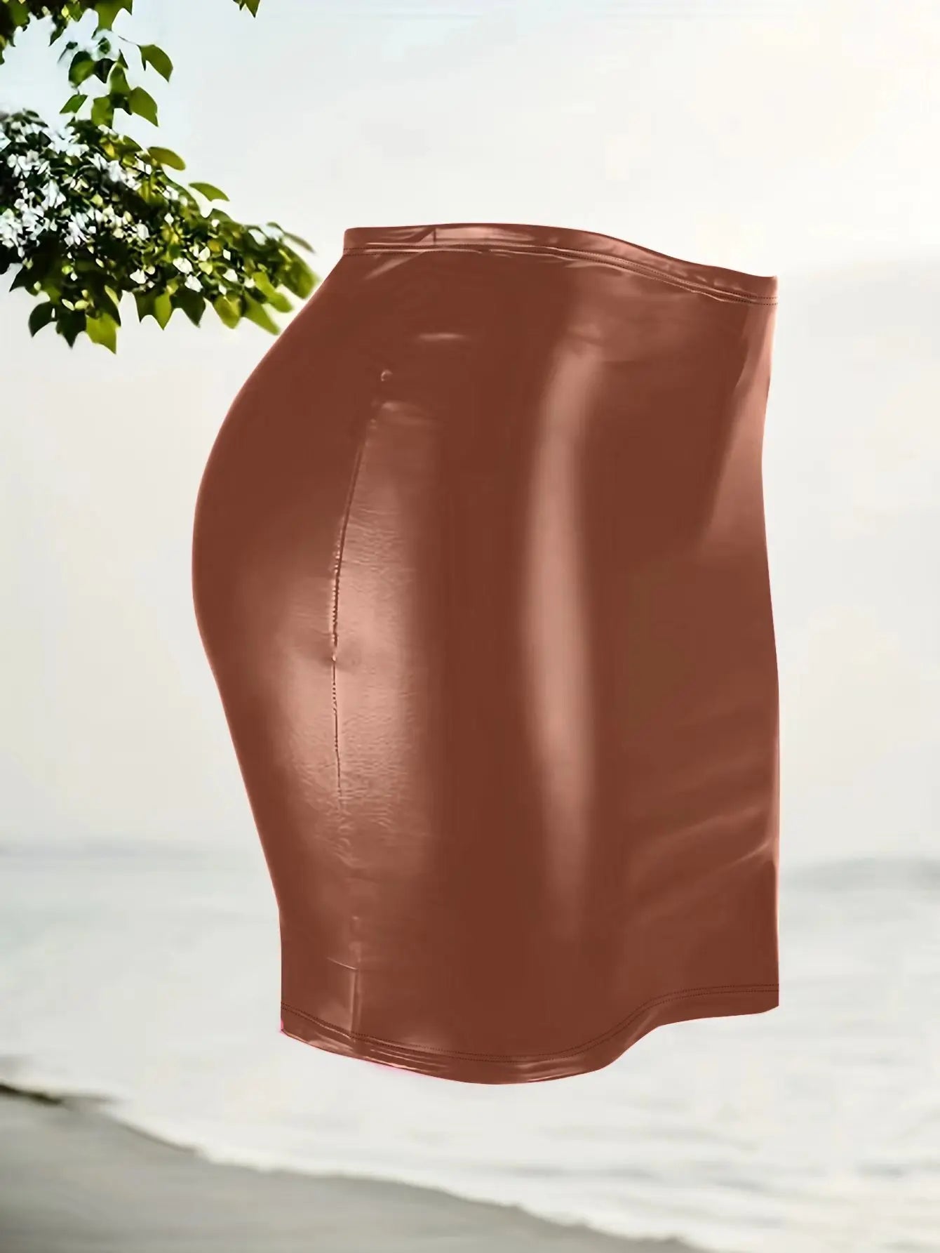 Falda corta de cuero de talle alto sexy