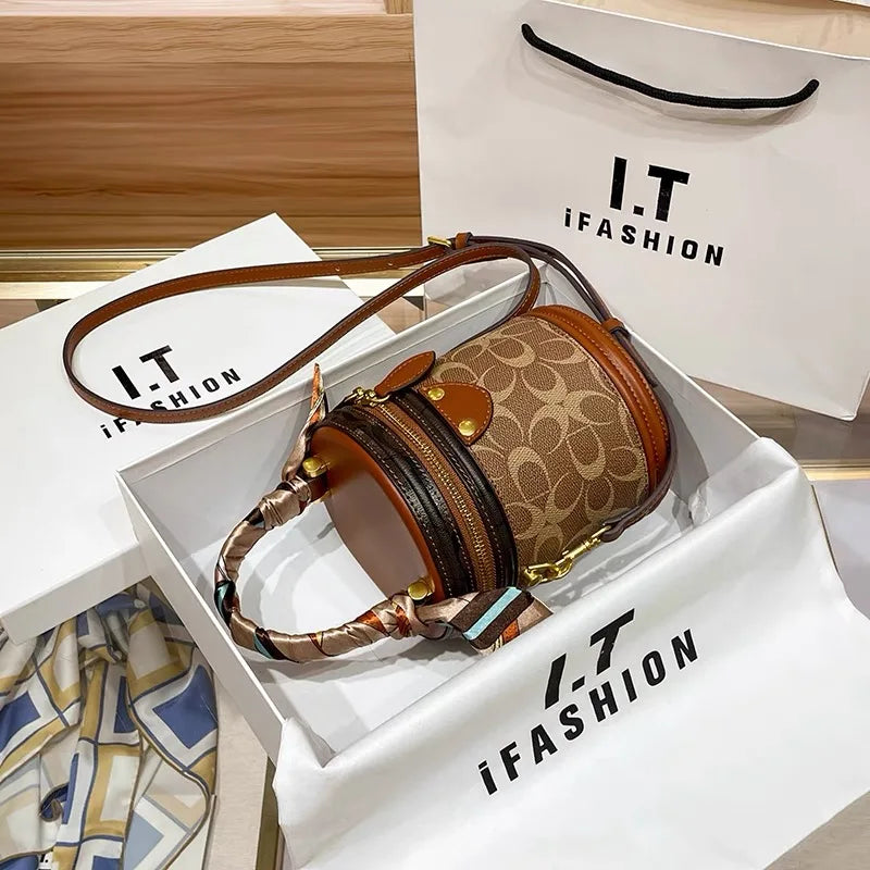 DANA minimalist small Box bag