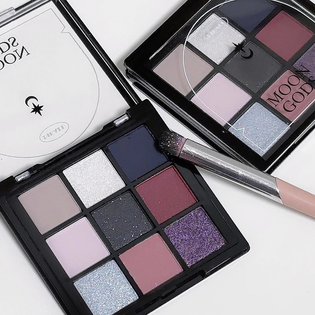 Moon Tray Beads Matte eyeshadow