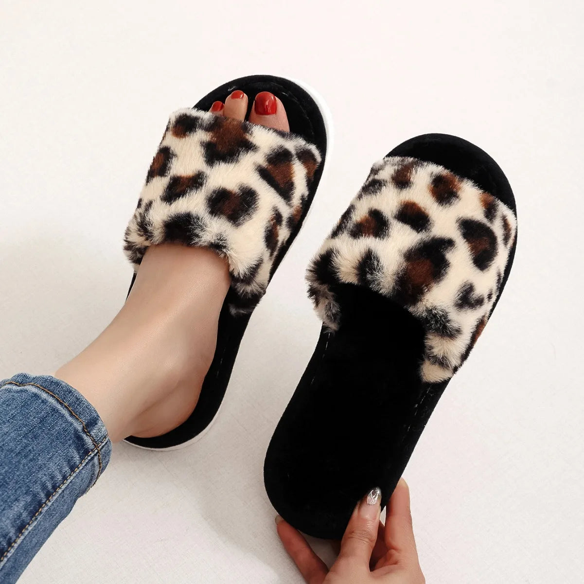 Leopard Print Fur Flip Flops Slippers
