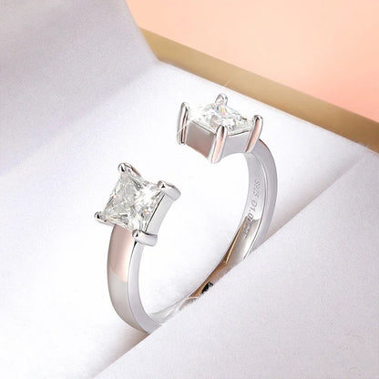 DANA 1CTTW 4.5mm Cut Moissanite Rings