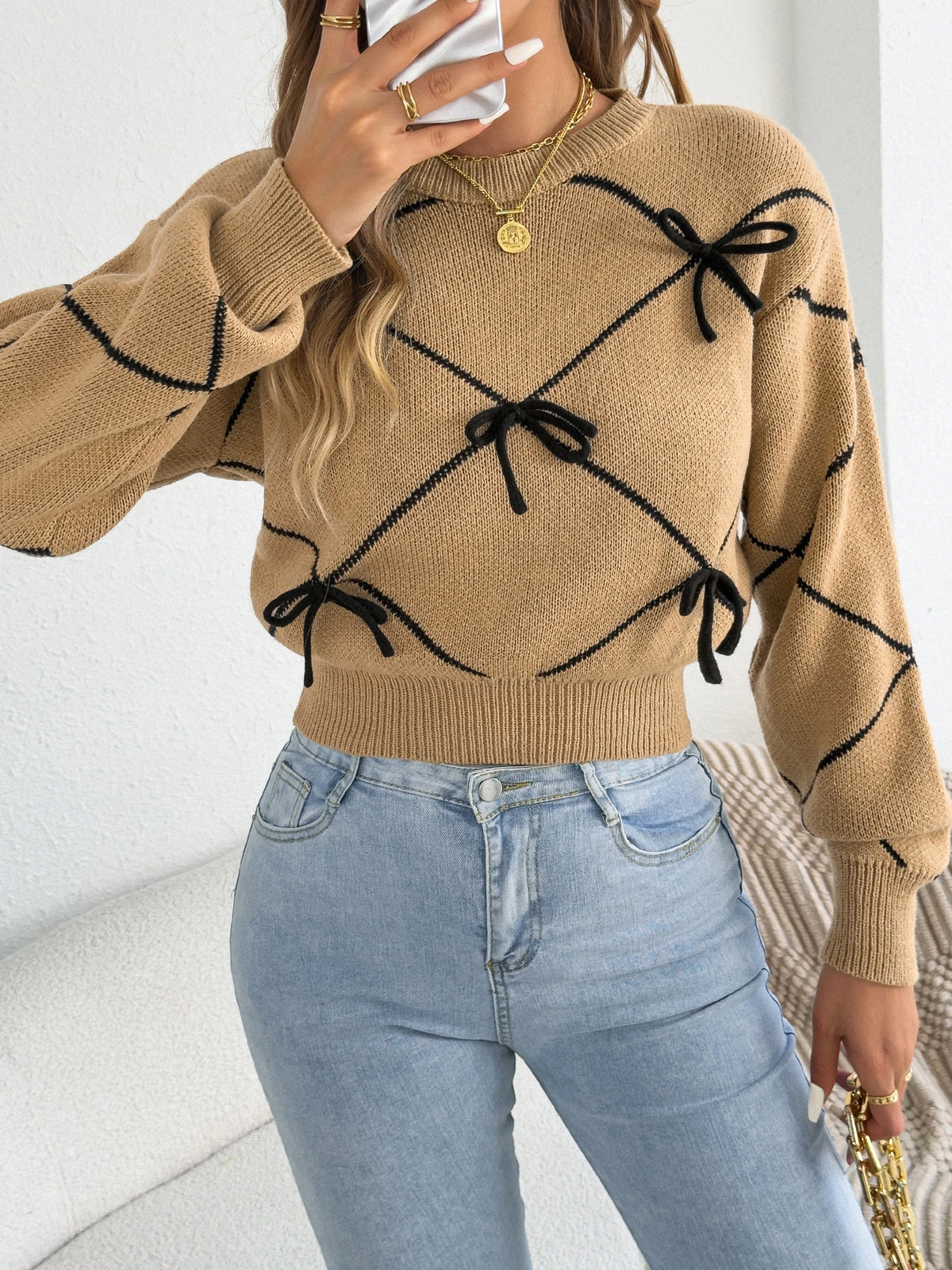 Contrasting Bow Knitted Casual Round Neck Lantern Long Sleeve Sweaters