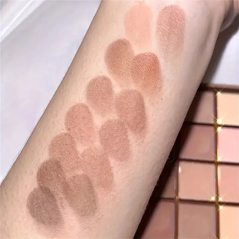 Eyeshadow palette - matte and shimmer makeup