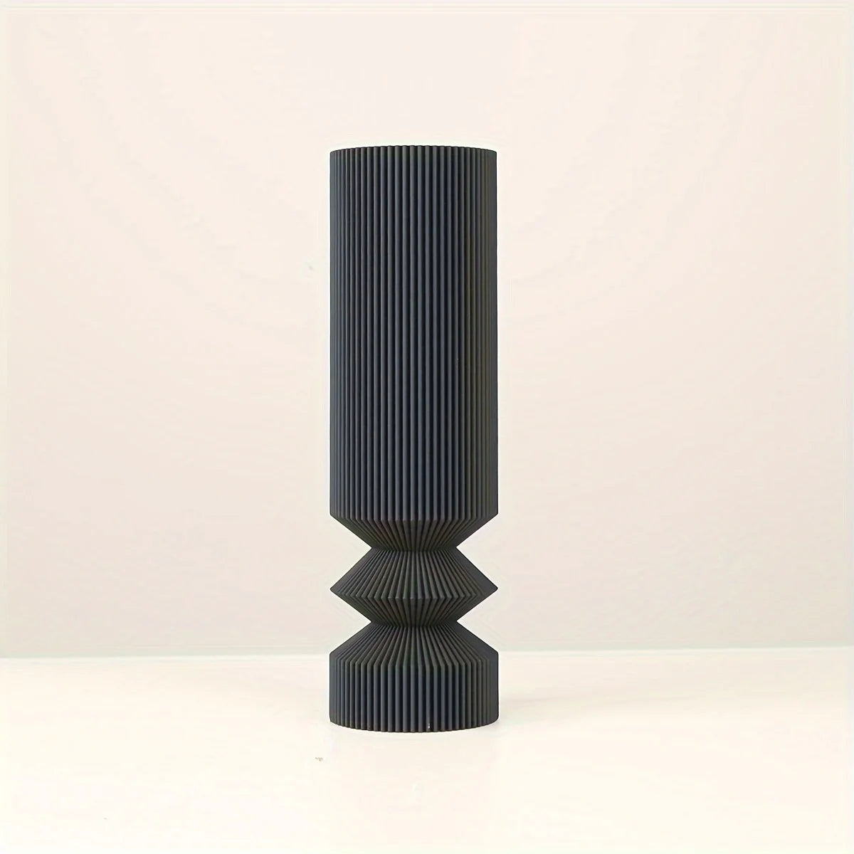 1 Nordic black plastic vase for home decoration