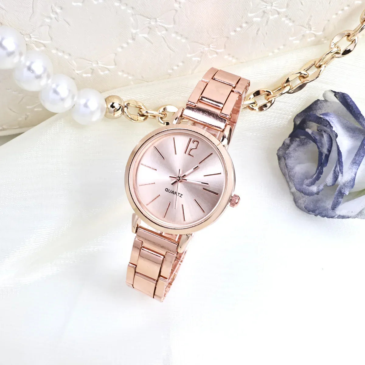 Small Dial Gold Quartz Wristwatches