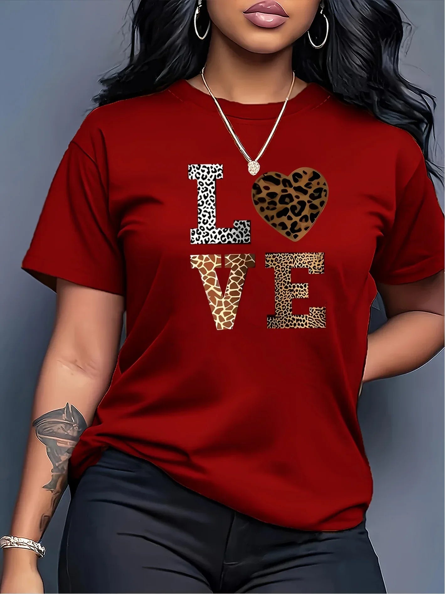 "Love" Leopard Heart Pattern T-shirt