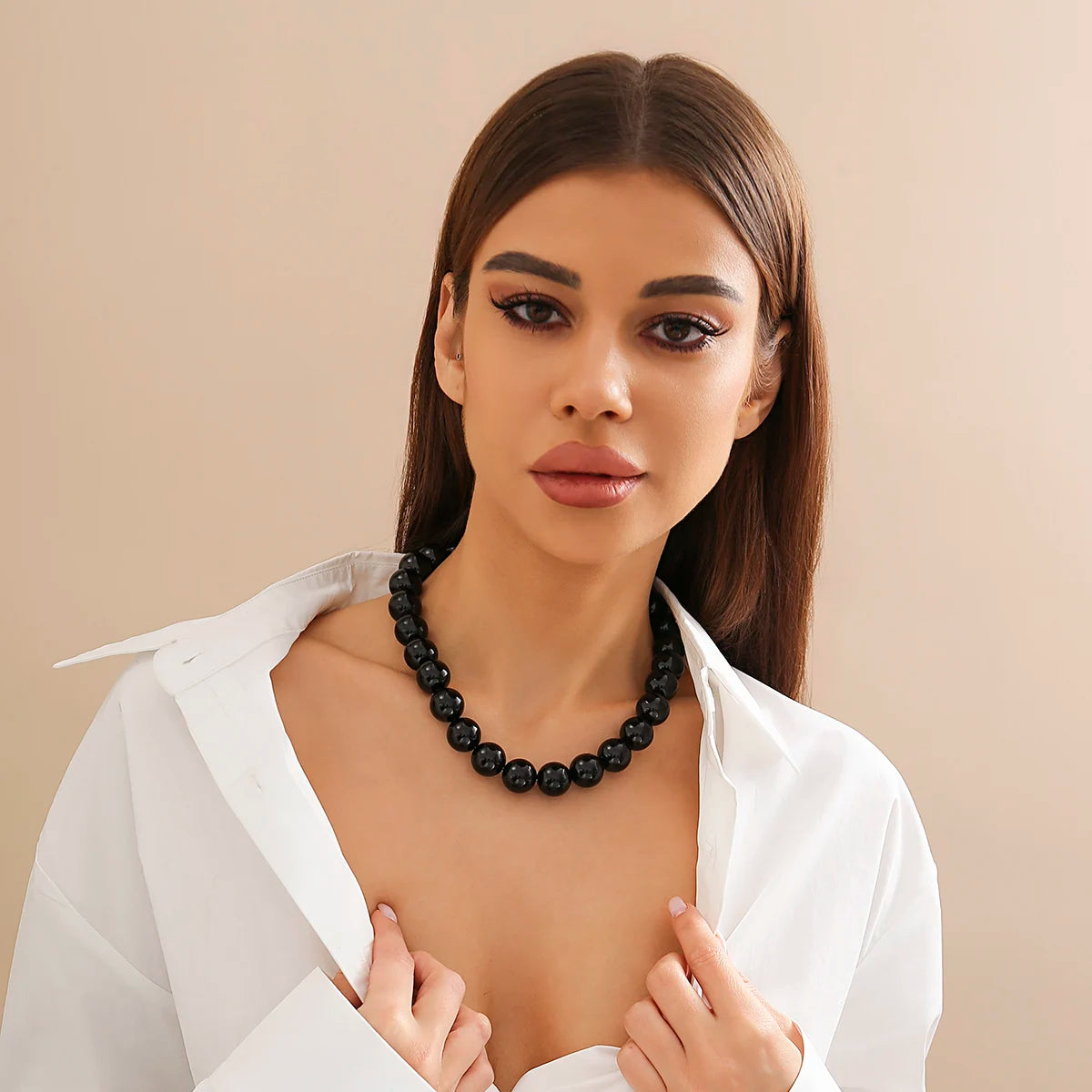 Minimalist Black Acrylic Beaded Choker Retro Exaggerated Large Bead Necklace