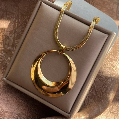 Exaggerated Punk Big Round O Shaped Necklace