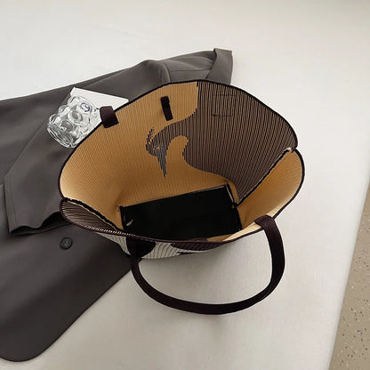 Bird Design Knitted Shoulder Bags