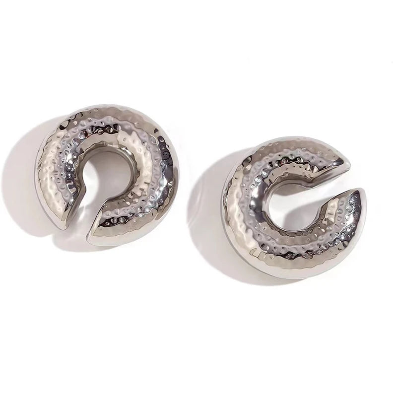 DANA Smooth Circle C Shape Clip Earrings